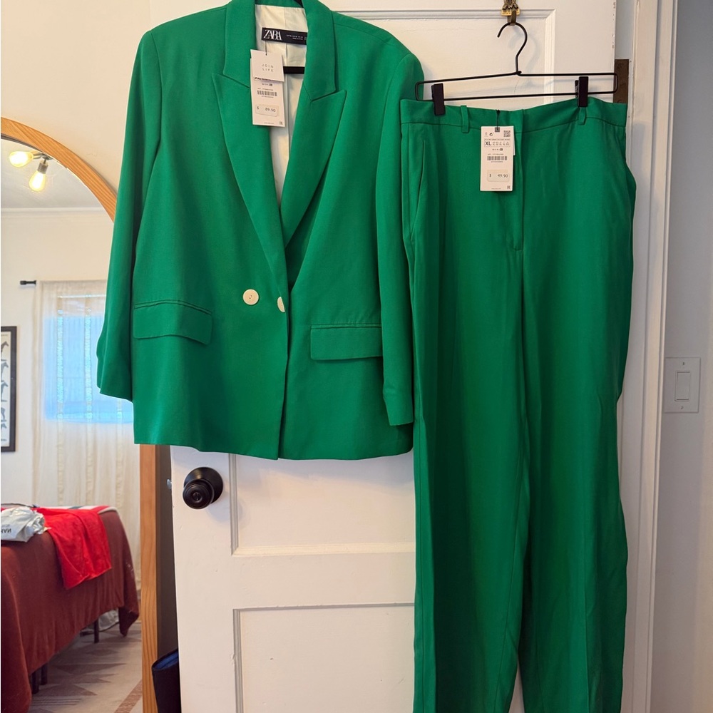 Zara Emerald Green Double-Breasted Blazer & Pants Set - Picture 3 of 14